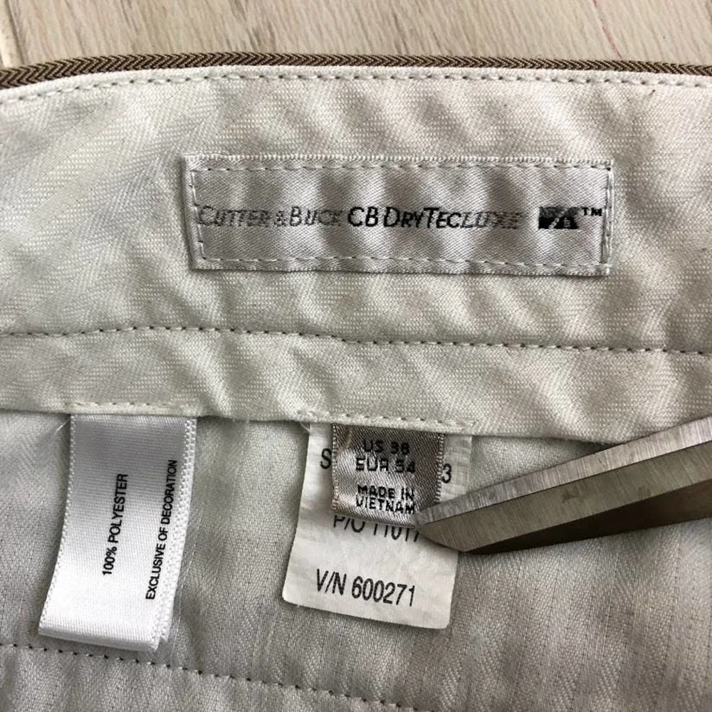 Cutter & Buck Men's Golf Khaki Shorts CB Drytec